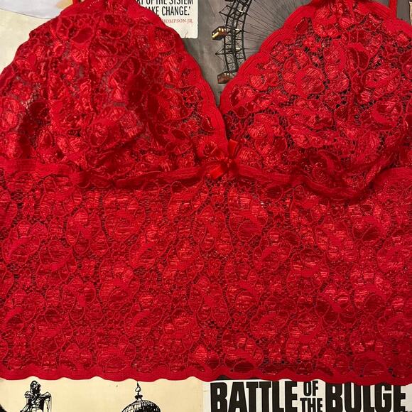 Red dainty Lace Crop Top Cami - Picture 3 of 6